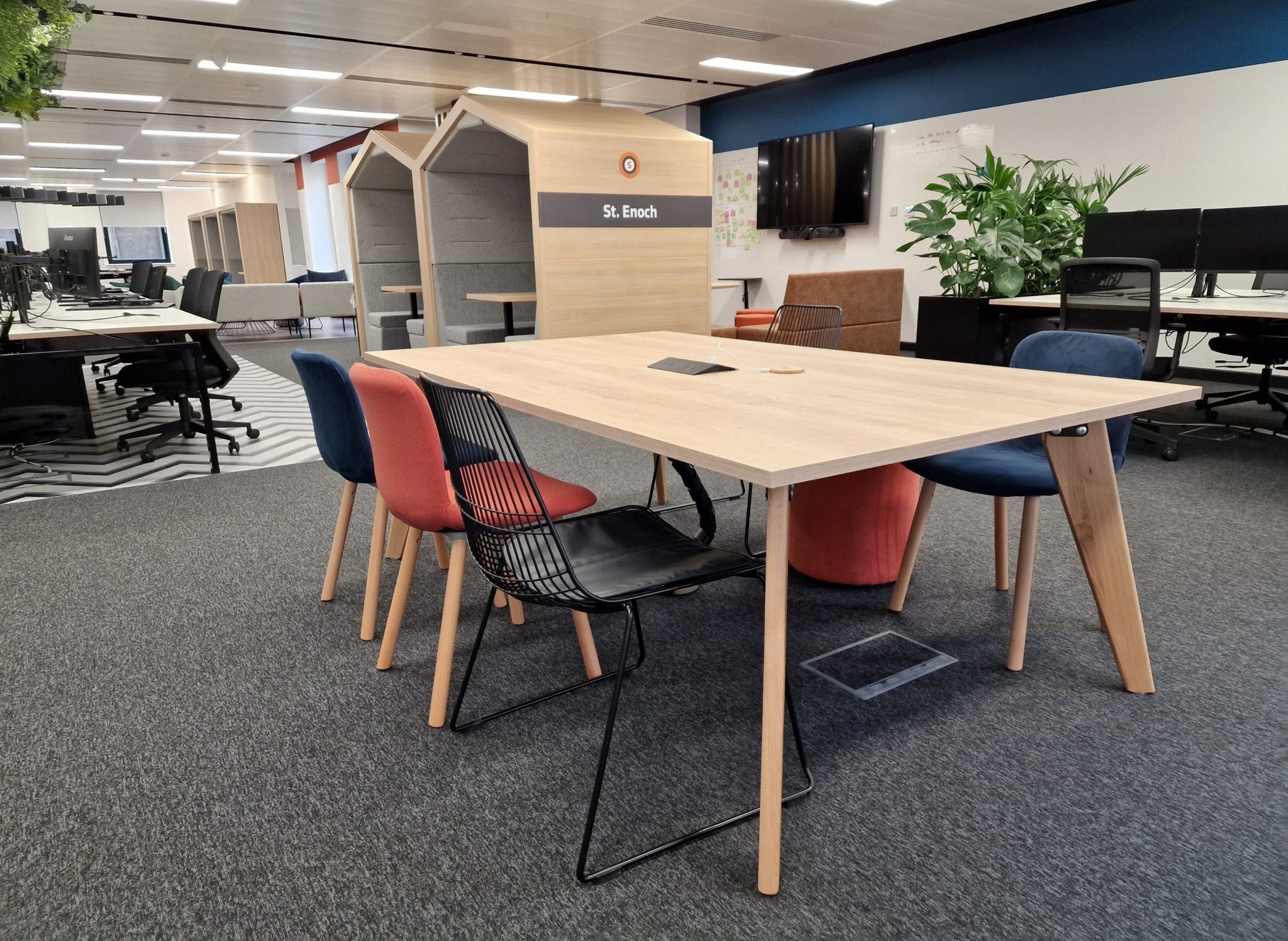 Glasgow Based Technology Consultancy - Claremont Office Furniture